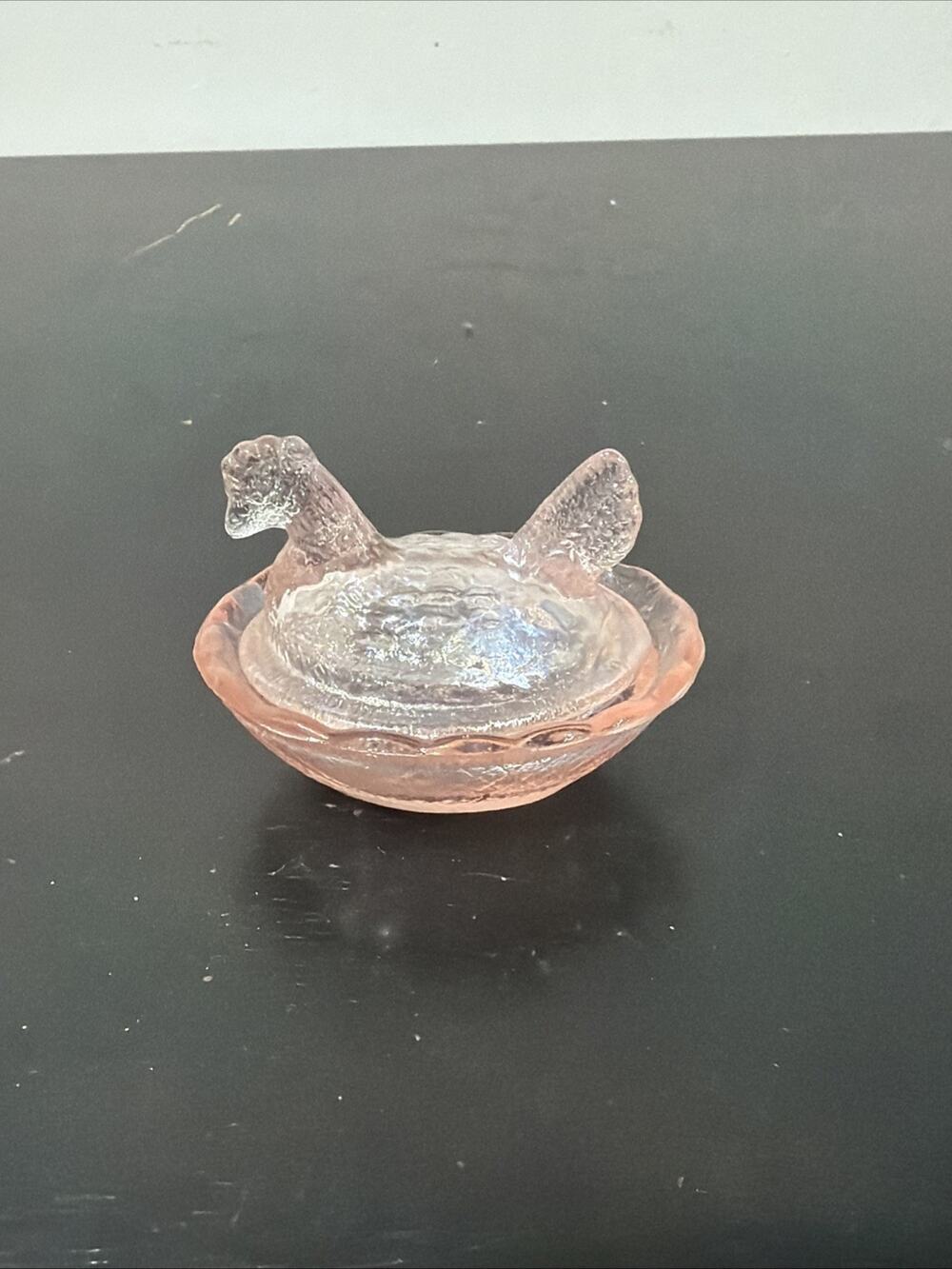 Vintage Peachy Pink Clear Glass Hen On Nest Open Salt Small 2.5 in with Lid